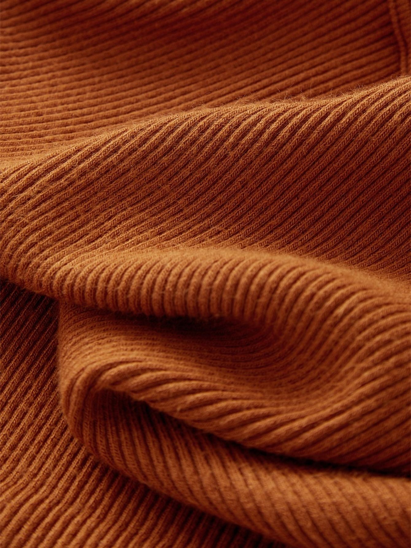 Seamless Cami Top with Metal Chain Straps 