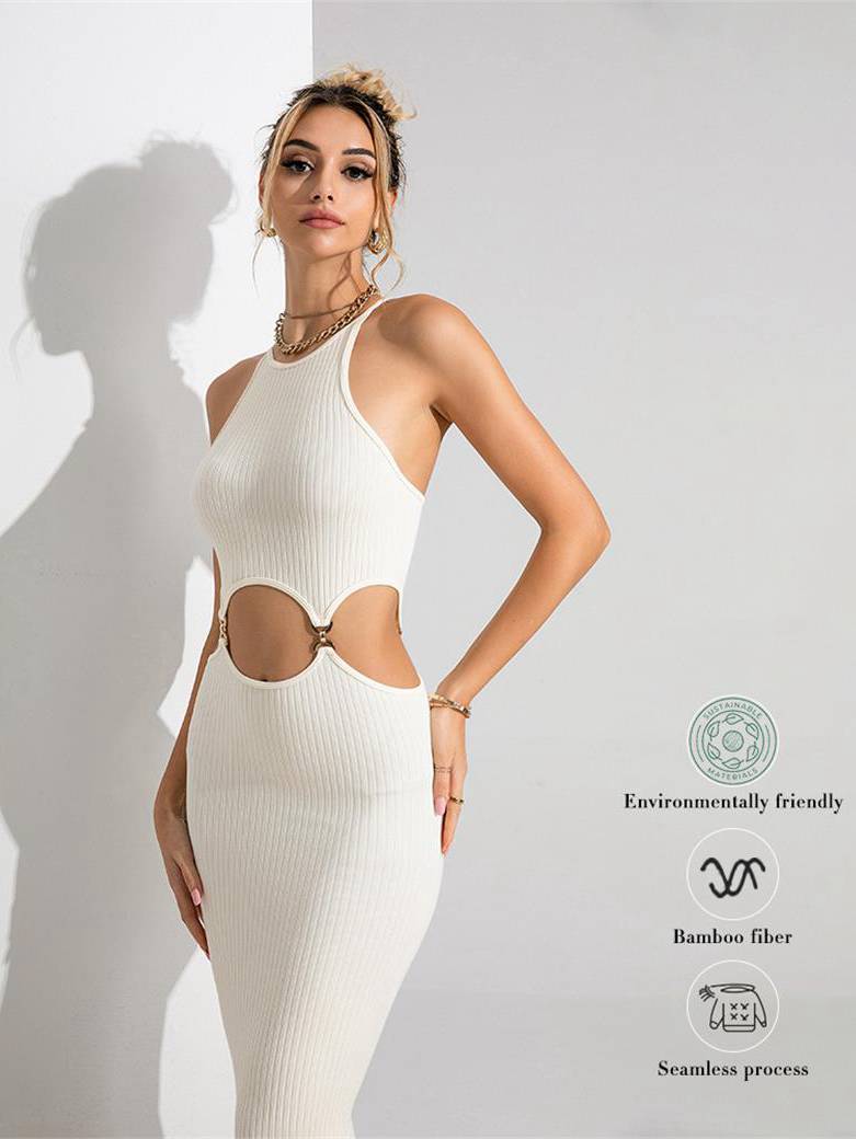 buckled cut out knit dress Links in story & highlight Zara 4 BUCKLED CUT OUT KNIT DRESS $ 69.90 . . . . . : @veronicabdm @zara